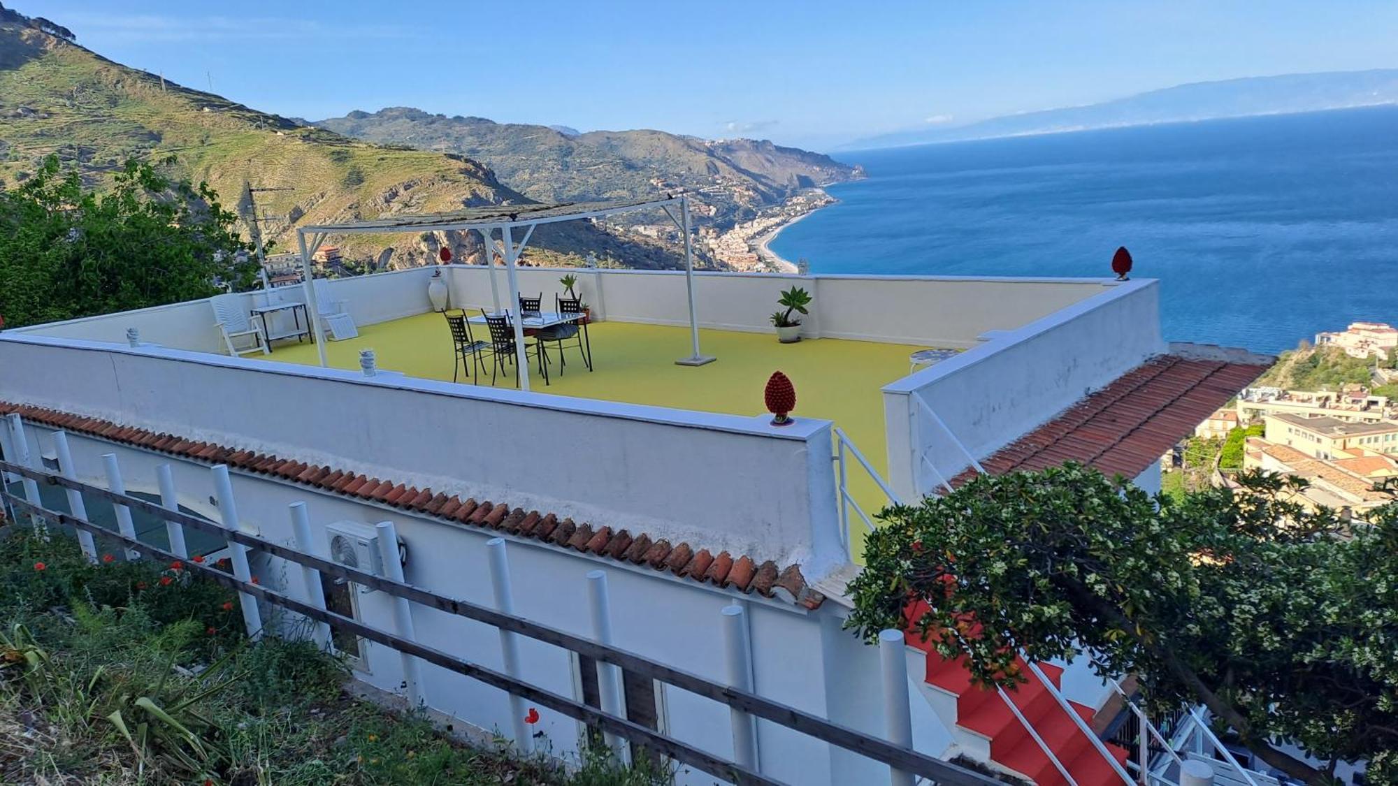 Villa Johnny And Mary'S House Breathtaking View 타오르미나 외부 사진
